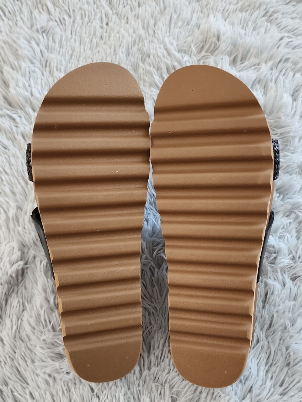 Reef Women’s Cushion Vista Hi Black and Brown Platform Slide Sandals - Picture 5 of 6
